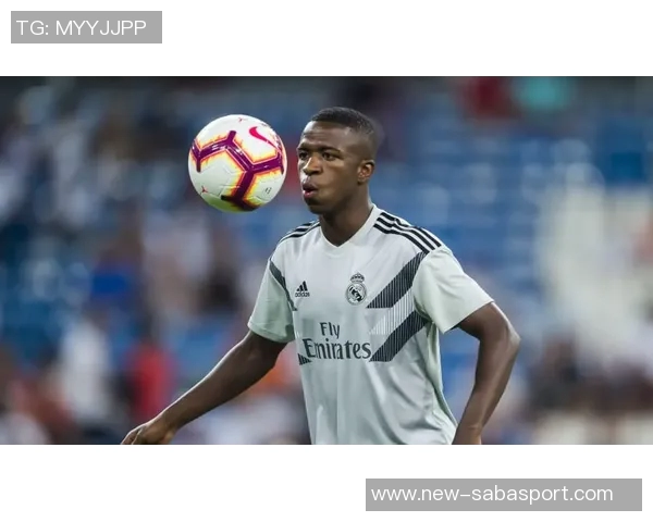 维尼修斯向皇马提出高额年薪和签字费要求欲与姆巴佩对标